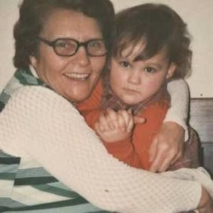 Meet your Posher, Holly